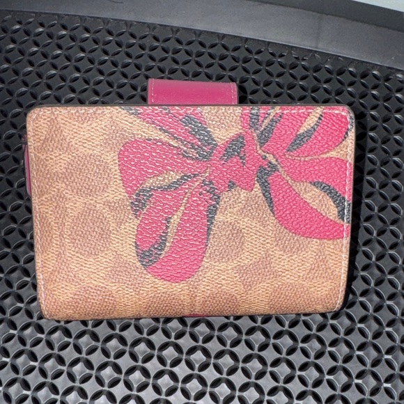 Coach Signature Canvas Wallet with Pink Bow Detail - Picture 4 of 4
